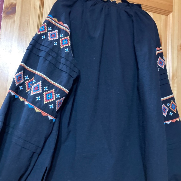 Embroidered Floral Black Women's Top - Picture 5 of 5